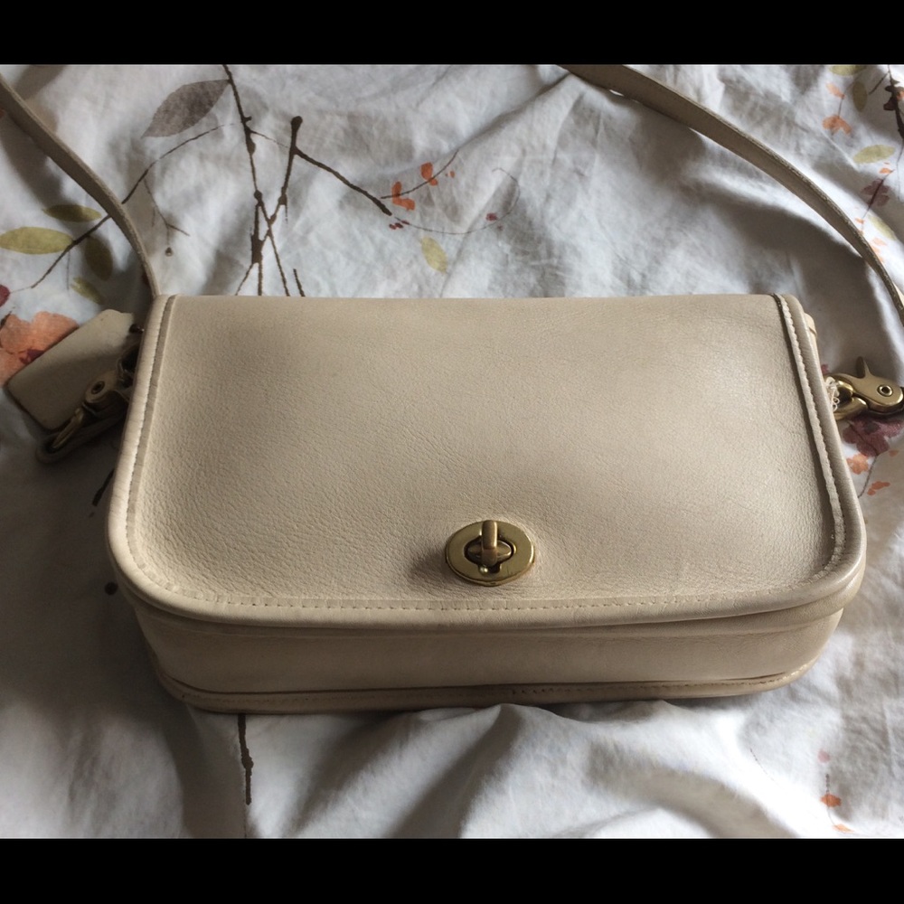 Vintage Cream Coach mini crossbody bag